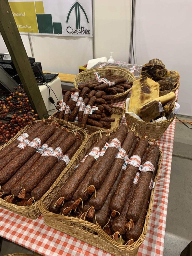 csabai kolbaszfesztival stand dekoracio 4 20231121 1155041601